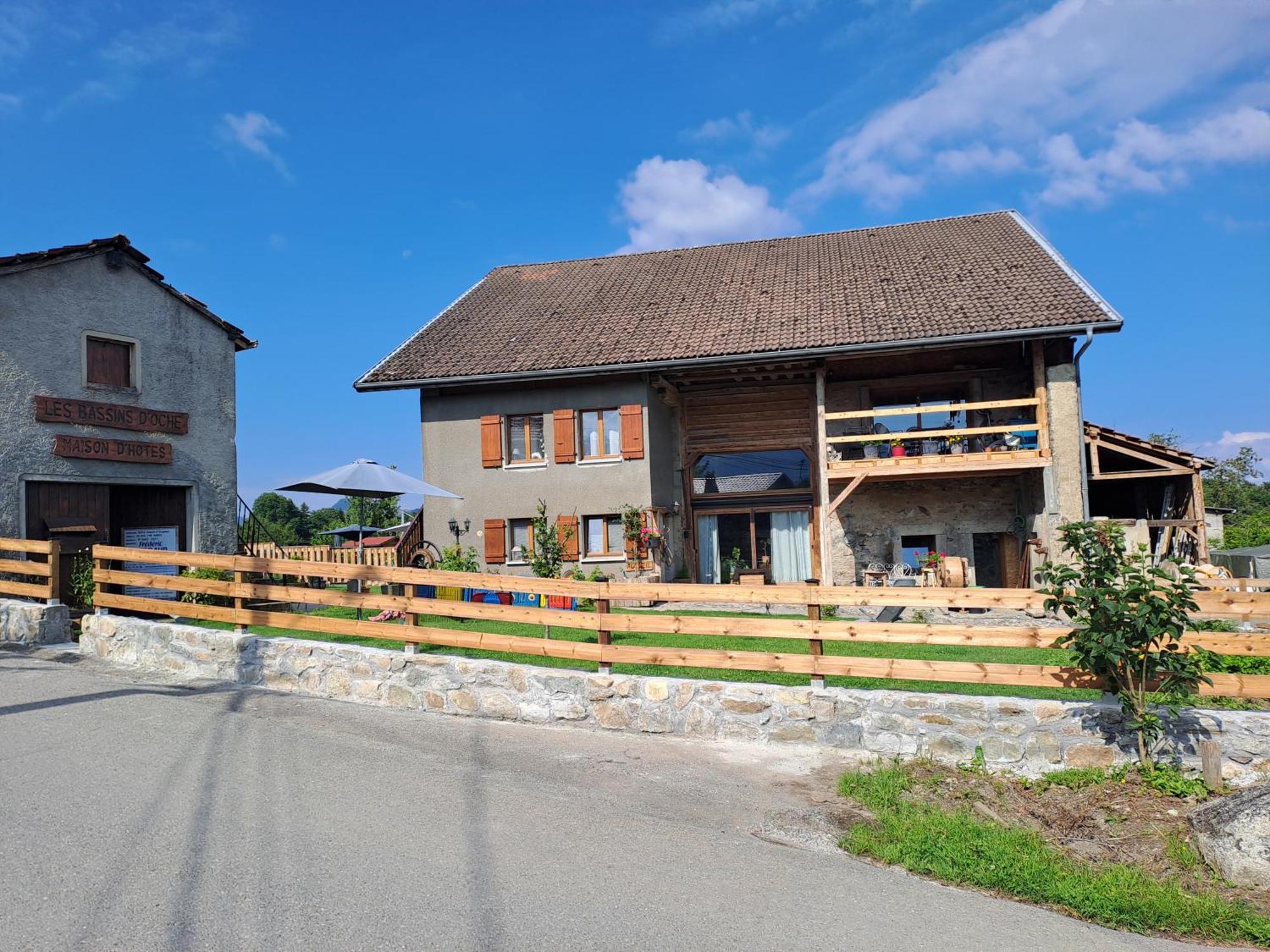 Maison D'Hotes Des Bassins D'Oche Saint-Paul-en-Chablais Eksteriør billede